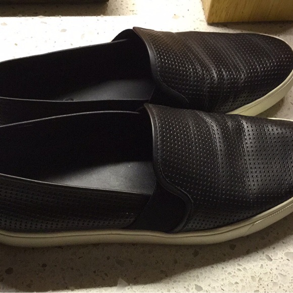 Vince perforated Blair Slip on Calf Leather - Picture 8 of 8